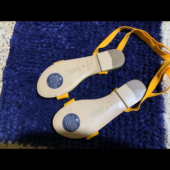 *Store exclusive Rothys yellow tie sandals* Sold out Color size 7.5 - Picture 4 of 6